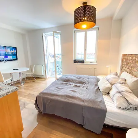 Stilvolle Uber Den Dachern Von Munchen, Balkon, Aufzug *