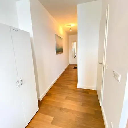 Stilvolle Uber Den Dachern Von Munchen, Balkon, Aufzug