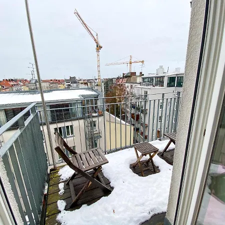 Stilvolle Uber Den Dachern Von Munchen, Balkon, Aufzug